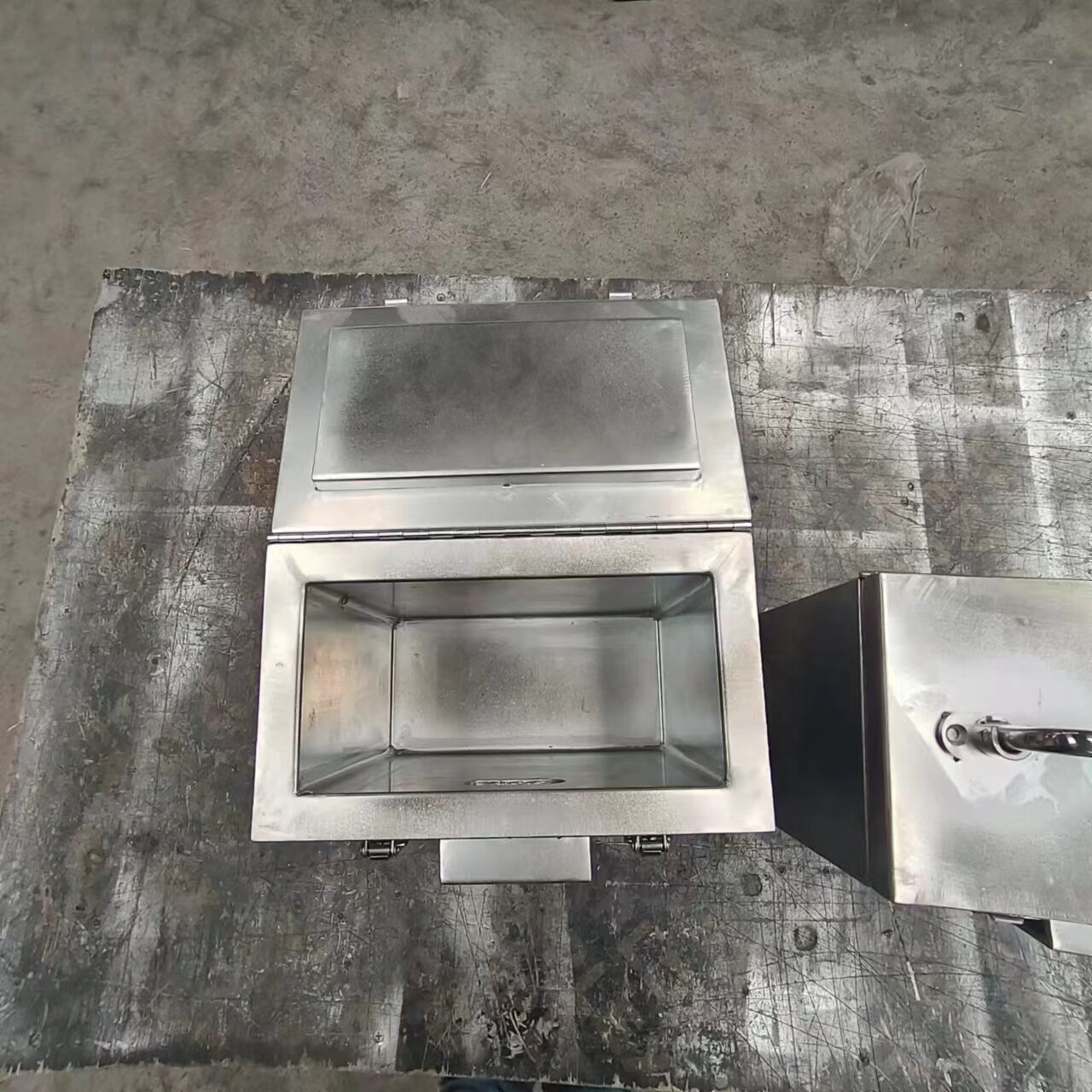 深圳深入剖析铅箱：防护与存储的可靠伙伴